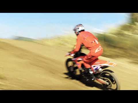 Alex Márquez enjoying again training MX!