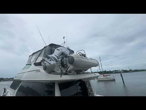 1998 Carver 530 Voyager Pilothouse ONCE AROUND II Video