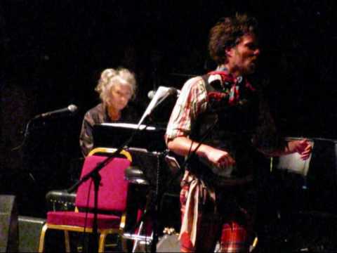 Rufus Wainwright - Kate McGarrigle; Minuit Chrétiens, A not so silent night RAH 2009
