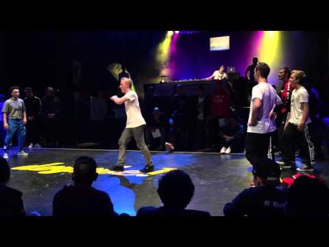 Funk Warriors vs. Fresh Colourz Crew - Doyobe 2015