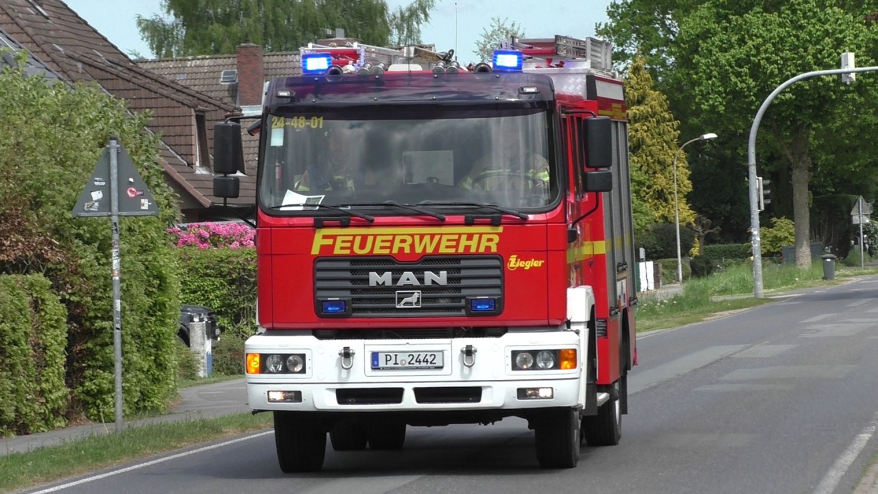 [Verkehrsunfall an E-Ladesäule!] Einsatzfahrten zur Jahreshauptübung in Klein Offenseth-Sparrieshoop