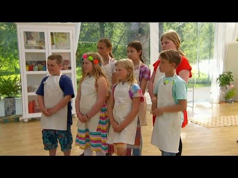 Två juniorbagare måste lämna Hela Sverige bakar - Hela Sverige Bakar (TV4)
