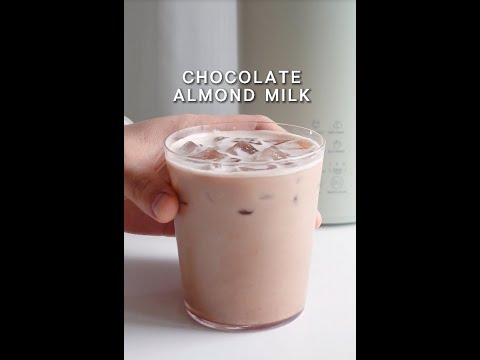 Chocolate Almond Milk Recipe (Quick & Easy)