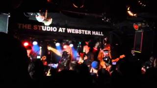 Cage The Elephant featuring Alison Mosshart