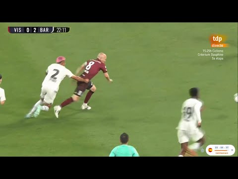 INIESTA HUMILLA A JULIÁN ARAUJO EN SU DEBUT CON EL BARCELONA