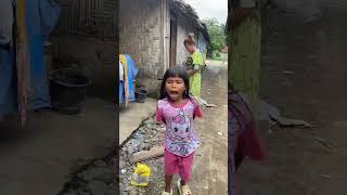 Download lagu mak mau berak #shorts mp3