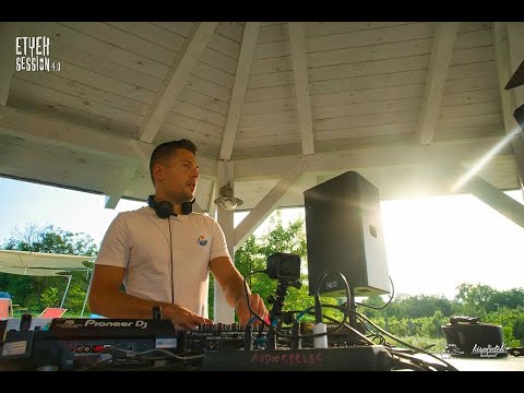 T:Maniak live at Etyek Session 4.0 x Aubergine Pince