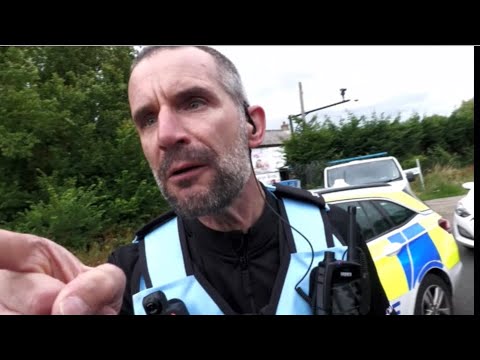Cambridgeshire PLO Calls MBR Protester a “Tit” and Threatens to Shove His Camera up His Arse!