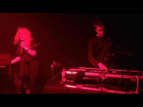 Boy Harsher - Run (Live at 529 in Atlanta, GA - 3/11/15)