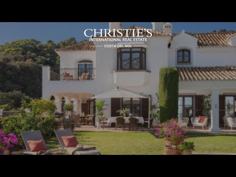 Wonderful luxury villa in the countryside with Andalusian flair