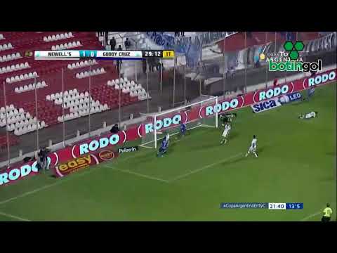 Gol de F. Rodríguez. Newells-Godoy Cruz