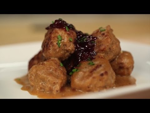 download lagu mp3 mp4 Swedish Meatballs With Lingonberry Sauce Recipe, download lagu Swedish Meatballs With Lingonberry Sauce Recipe gratis, unduh video klip Swedish Meatballs With Lingonberry Sauce Recipe