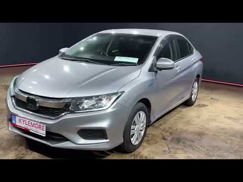 Honda Grace AUTOMATIC HYBRID 1.5L - Image 2