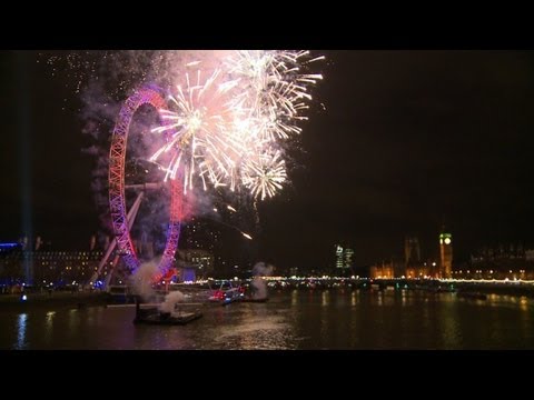 Globe greets 2013 in rolling New Year's party