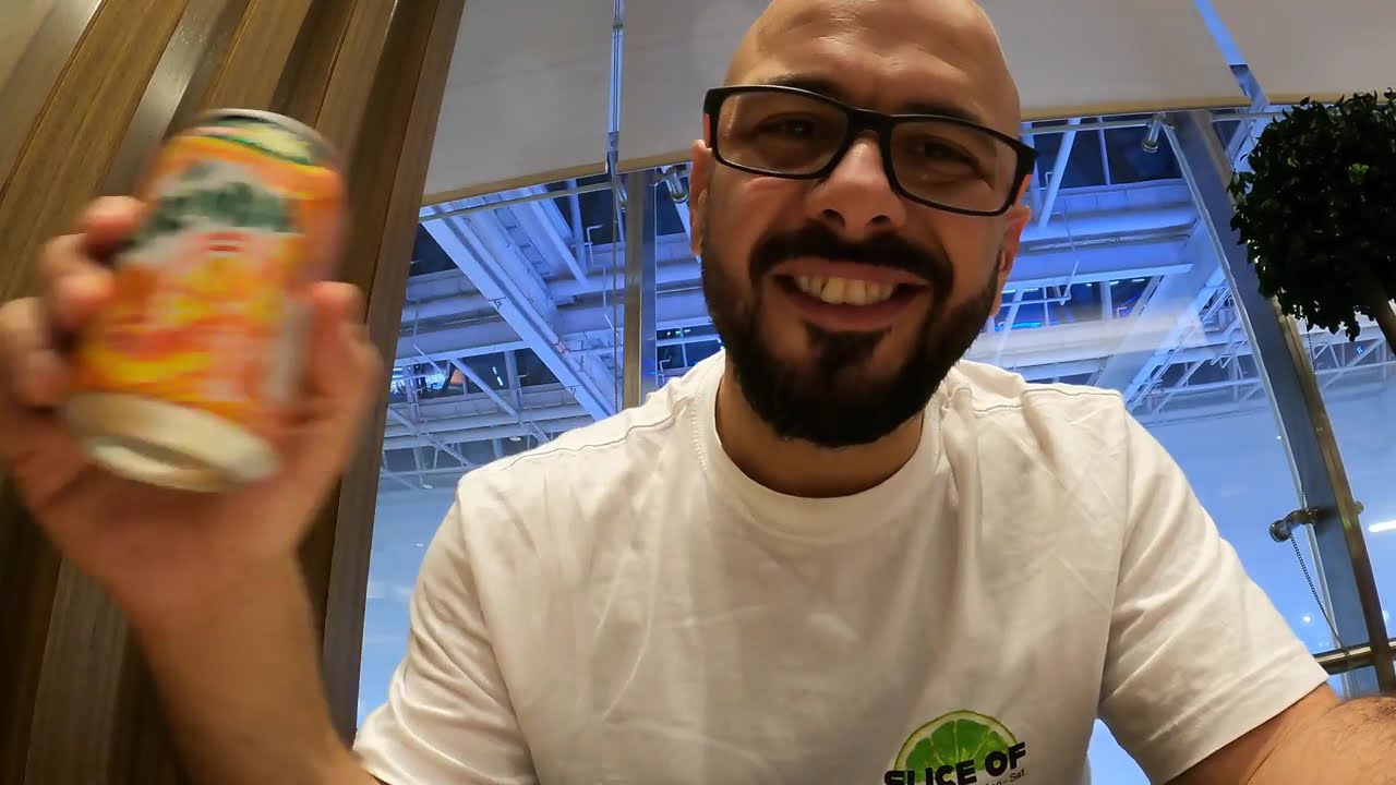 Lufthansa Senator Lounge thumbnail