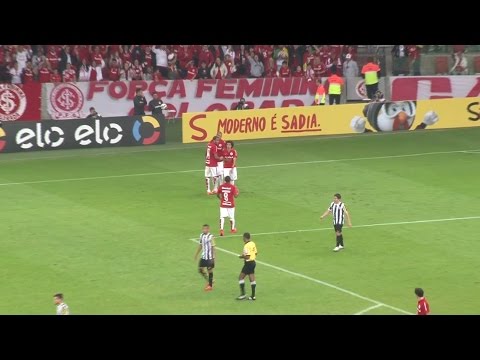 Com golaço de Valdívia, Inter vence o Santos