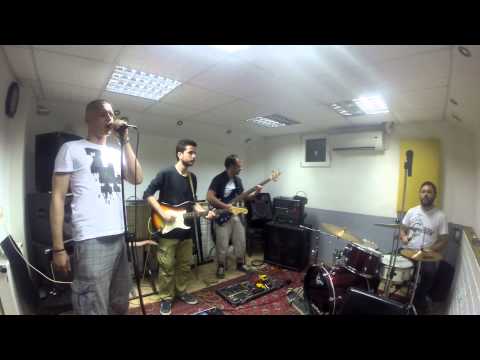 Marconiero & Jayus Jazz - Tražim čoveka