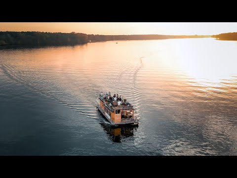 SOMMA - DEEP HOUSE MIX - LIVE FROM A BOAT (Berlin, Germany)