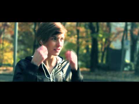 Raige - Non E' Una Gara (Official Video)