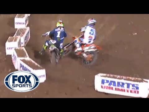 Ryan Villopoto Crashes Twice at Anaheim II - 2014 Supercross