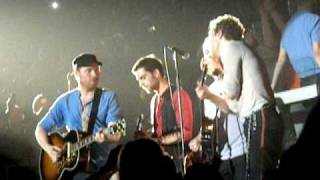Coldplay - The Pogues&#39;cover Fairytale of New York  @O2 in Dublin, 22-12-08