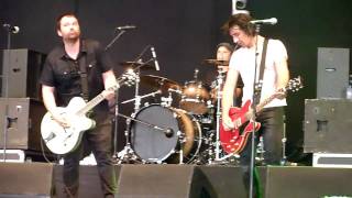 You&#39;re The One &amp; Bouncing Off The Walls, by Sugarcult (@ Groezrock, 2011)