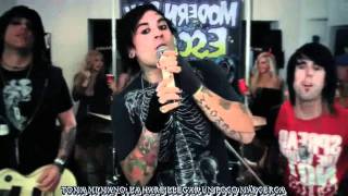 Modern Day Escape Maybe Holding Hands Wasn&#39;t Such A Good Idea sub español HD &amp; HQ