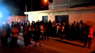 preview picture of video 'CRUZ DE CHALPON DE OLMOS FESTIVAL DE MEDIO AÑO'