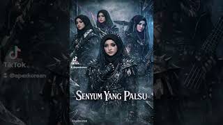 Download lagu Senyum yg palsu mp3