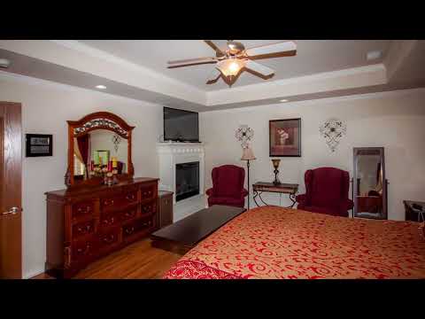 $189,900 FOR SALE  4006 S Williams St, Amarillo, Tx 79118 by Lisa Harris with Keller Williams Realty