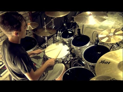 Igor Falecki(14y) improv solo at Maska Studio, rec Olympus OM-D1