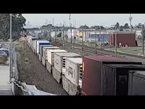 Australian Locomotives - Pacific National - 6MP4
