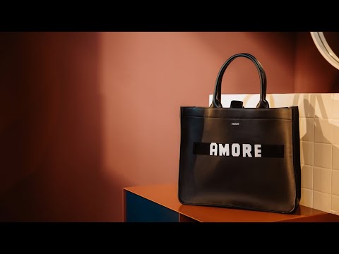 DENOW | Customize Your Look with Modular T-Shirts and Bags