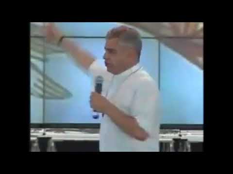 política- padre paulo Ricardo e padre Léo