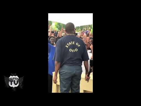 Kanye West Had Crowd At Sunday Service In Ohio Lit To Jesus Walks