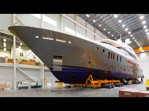 , title : '▶️YACHT PRODUCTION line🚤💦: Manufacturing boats➕SuperYachts – How it's made? [Boat & Yacht Building]'