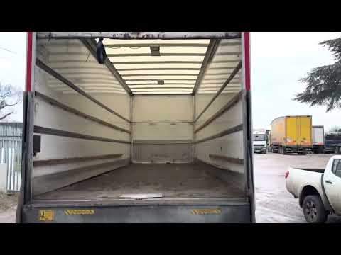 DAF CF 65.220 4x2 box truck FE62 DXH