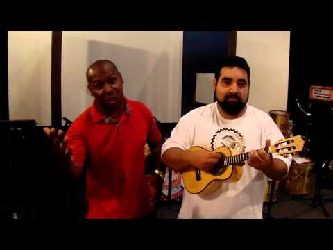 Anderson Paz canta o samba da Porto da Pedra para 2015