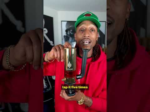 My Laser Bong 👀 The Hitoki Trident #laser #thefuture #gold