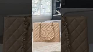 Download lagu Chanel GST Grand Shopping Tote Caviar mp3 Download lagu Chanel GST Grand Shopping Tote Caviar mp3