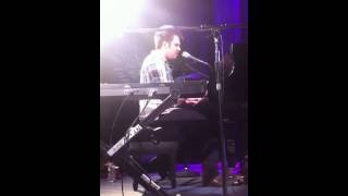 Howie Day "Sound The Alarm"