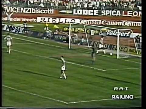1984/85, (Verona), Verona - Juventus 2-0 (05)