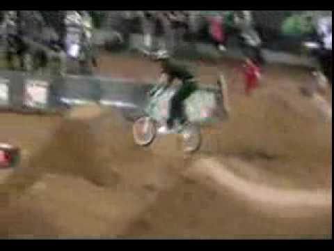 Doble BackFlip en bicicleta