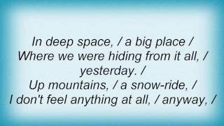 Saint Etienne - Departure Lounge Lyrics