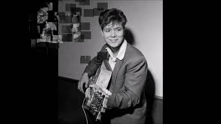 CLIFF RICHARD &#39;NEVER BE ANYONE ELSE BUT YOU&#39;