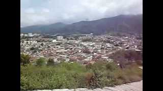 preview picture of video 'Vista de Piedecuesta (Santander, Colombia), Octubre 2013'