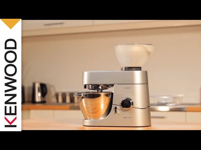 Vidéo teaser pour Kenwood Citrus Juicer (AT312) | Kitchen Machine Attachment