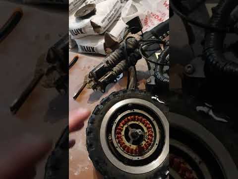 Как ремонтируют электросамокат Ultron T11 в сервисах .