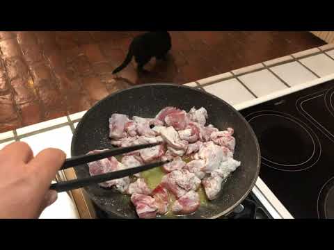 Spezzatino di vitello alla cacciatora in un minuto