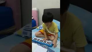 Download lagu Not pianika Lagu ultraman orb 'Kurenai Gai' by Warren Gunawan. mp3